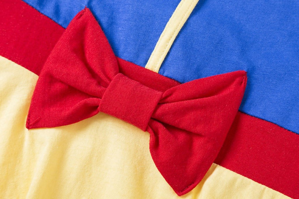 Snow White cosplay 9 Snow White cosplay