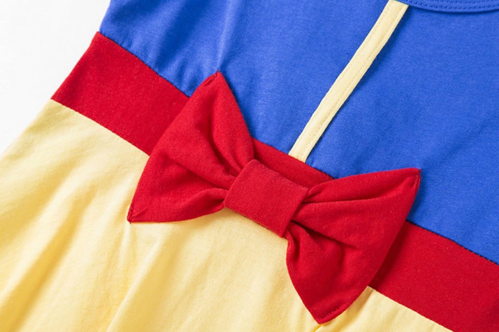 Snow White dress for toddler girl 4 Snow White dress for toddler girl